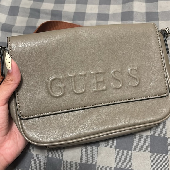 Guess Los Angeles Zimmerman Logo Crossbody - Picture 3 of 13